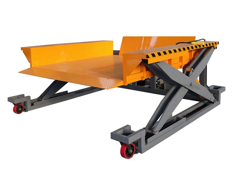 New mobile lift platform to United Kingdom